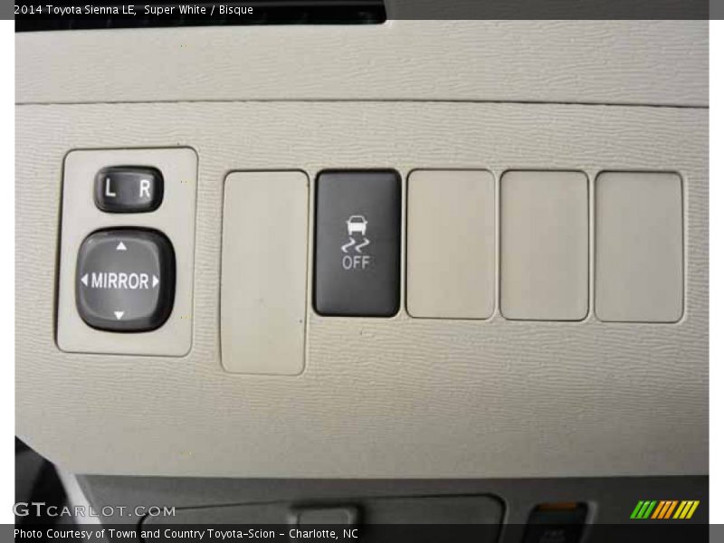 Super White / Bisque 2014 Toyota Sienna LE