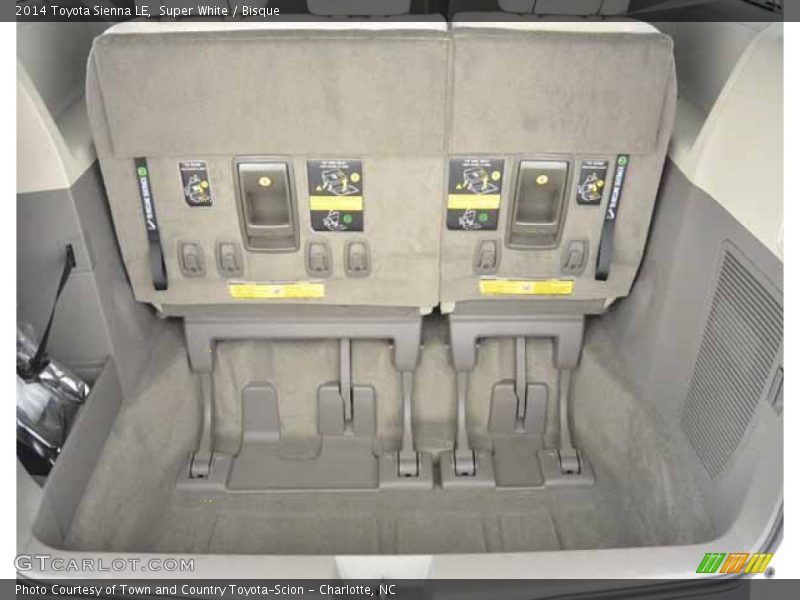 Super White / Bisque 2014 Toyota Sienna LE