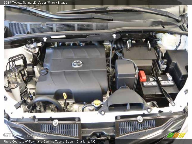 Super White / Bisque 2014 Toyota Sienna LE