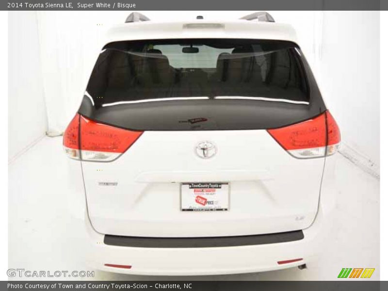 Super White / Bisque 2014 Toyota Sienna LE
