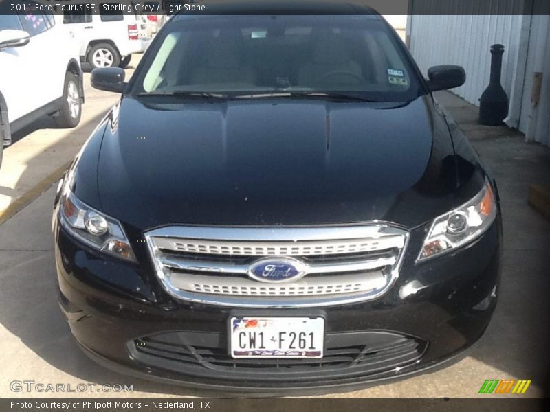 Sterling Grey / Light Stone 2011 Ford Taurus SE
