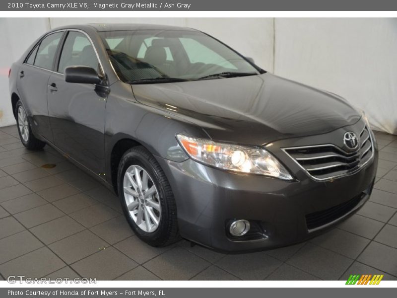 Magnetic Gray Metallic / Ash Gray 2010 Toyota Camry XLE V6