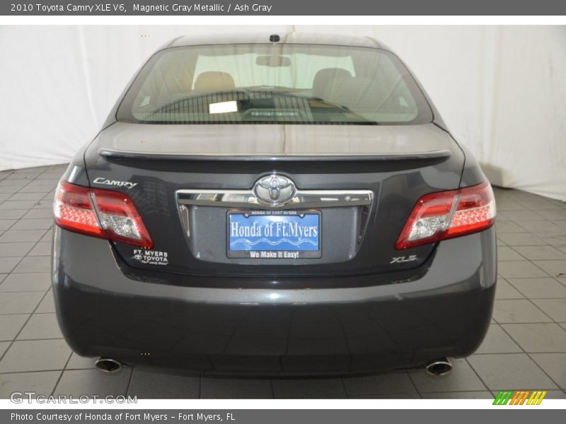 Magnetic Gray Metallic / Ash Gray 2010 Toyota Camry XLE V6