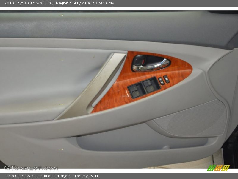 Magnetic Gray Metallic / Ash Gray 2010 Toyota Camry XLE V6