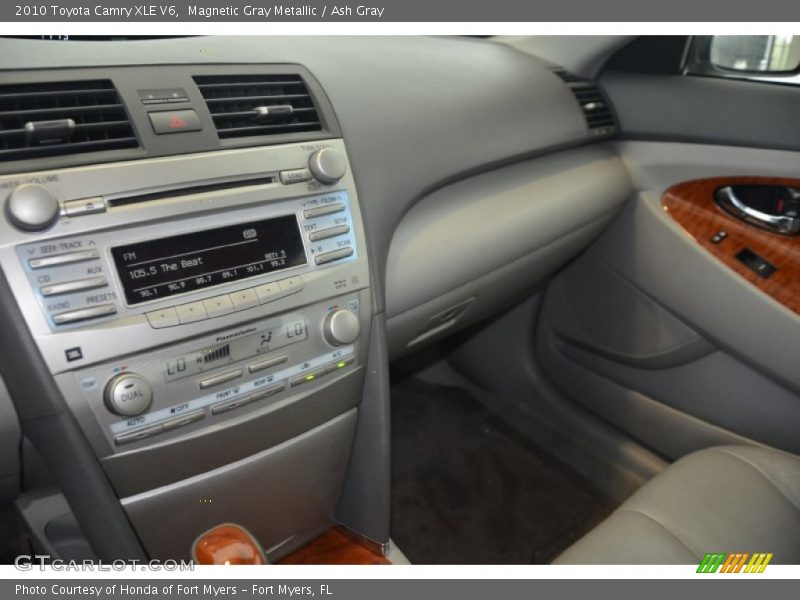 Magnetic Gray Metallic / Ash Gray 2010 Toyota Camry XLE V6