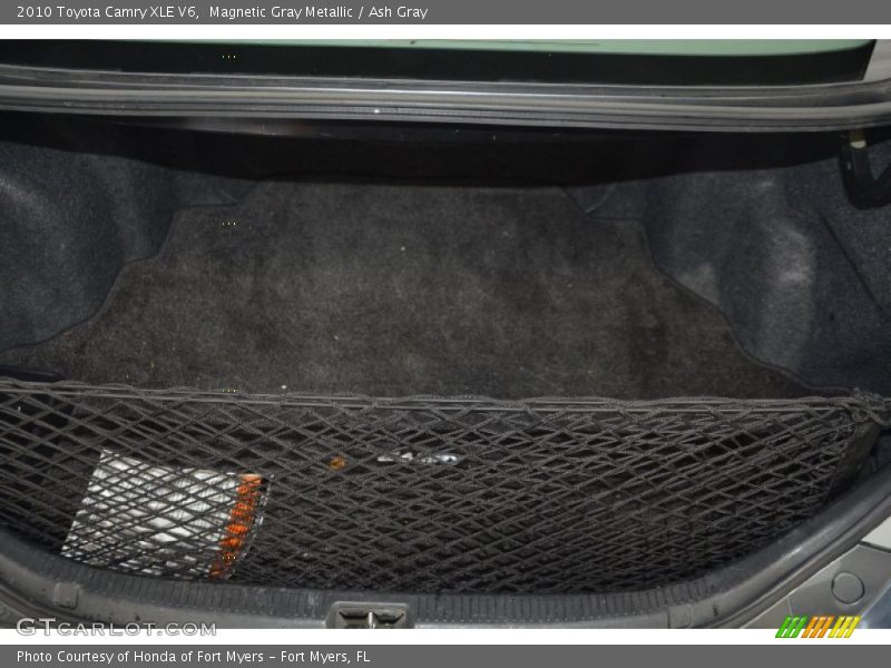 Magnetic Gray Metallic / Ash Gray 2010 Toyota Camry XLE V6