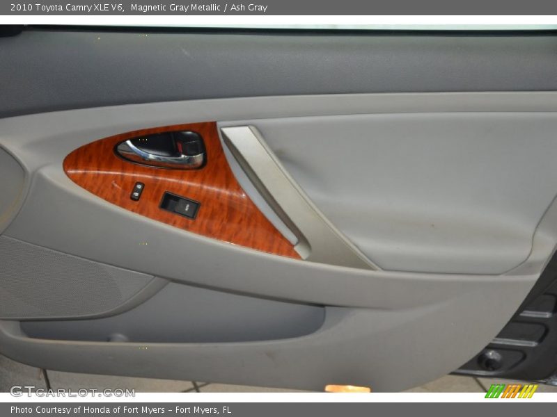 Magnetic Gray Metallic / Ash Gray 2010 Toyota Camry XLE V6