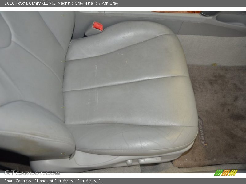 Magnetic Gray Metallic / Ash Gray 2010 Toyota Camry XLE V6