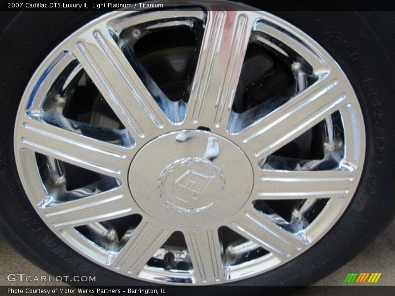 Light Platinum / Titanium 2007 Cadillac DTS Luxury II