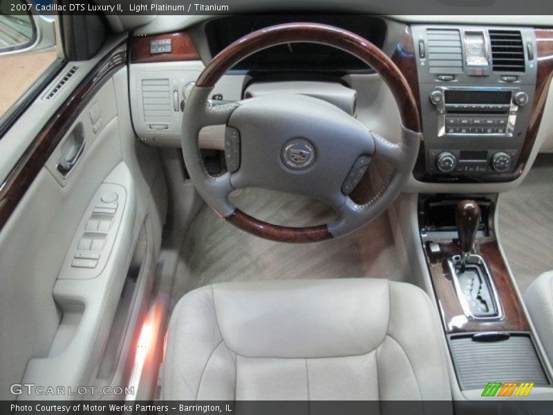 Light Platinum / Titanium 2007 Cadillac DTS Luxury II