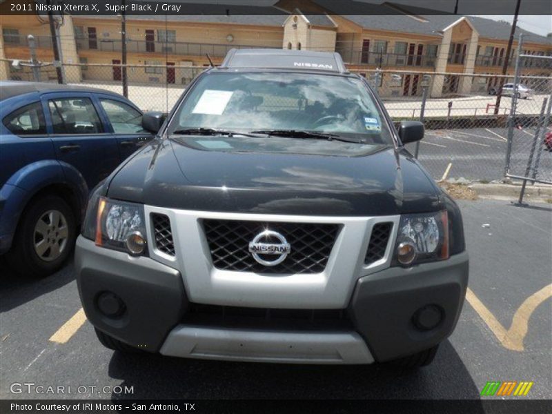 Super Black / Gray 2011 Nissan Xterra X