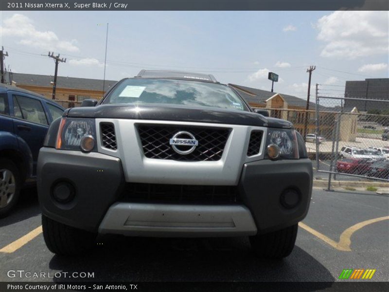 Super Black / Gray 2011 Nissan Xterra X