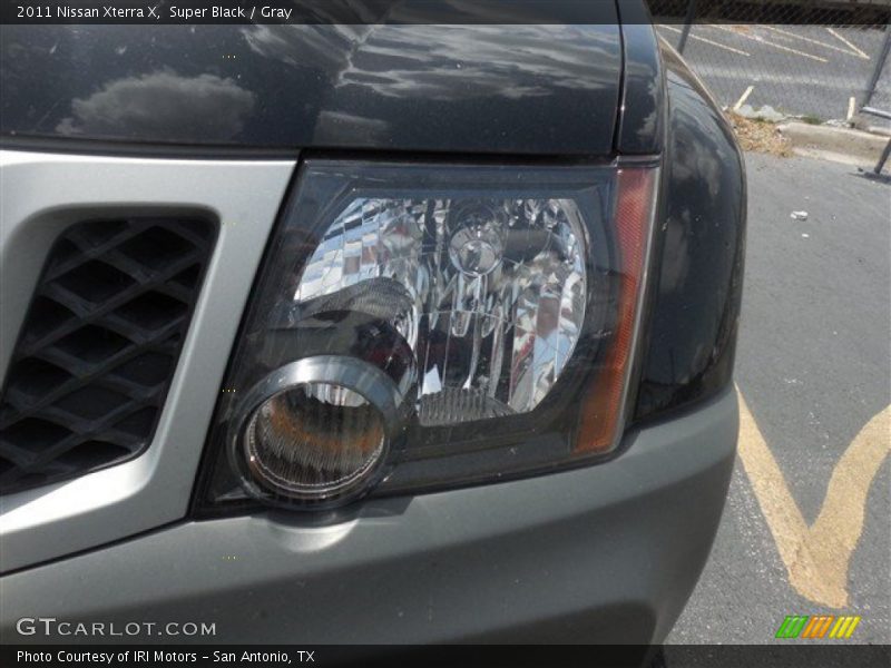 Super Black / Gray 2011 Nissan Xterra X