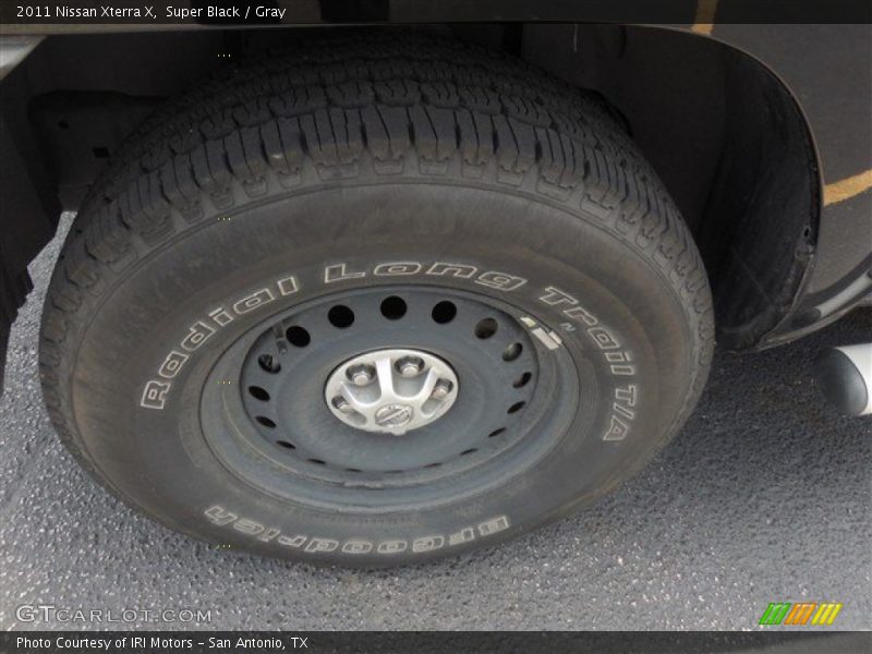 Super Black / Gray 2011 Nissan Xterra X