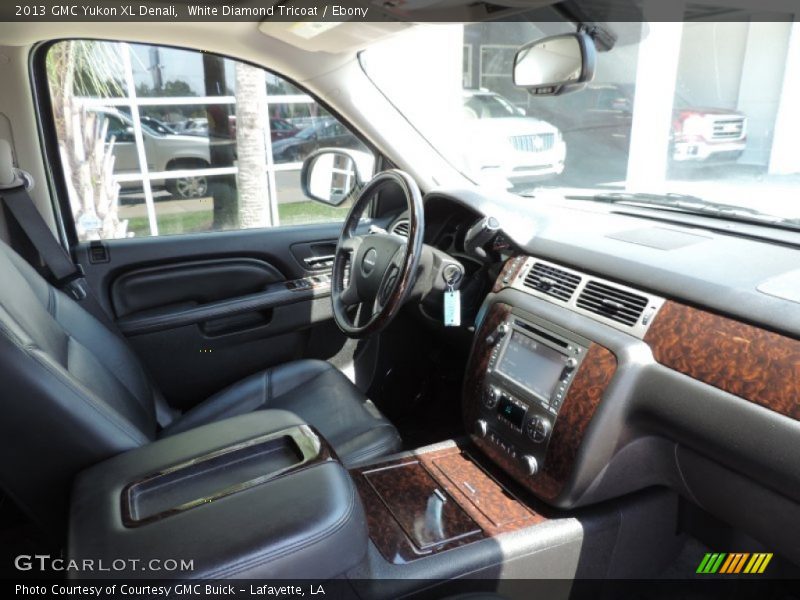 White Diamond Tricoat / Ebony 2013 GMC Yukon XL Denali