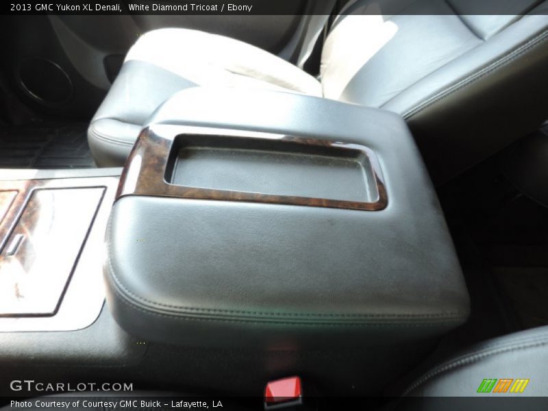 White Diamond Tricoat / Ebony 2013 GMC Yukon XL Denali