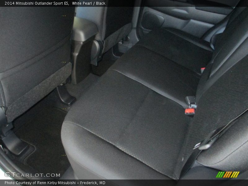White Pearl / Black 2014 Mitsubishi Outlander Sport ES