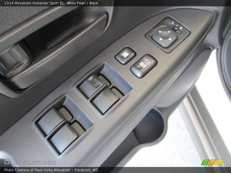 White Pearl / Black 2014 Mitsubishi Outlander Sport ES