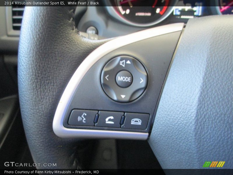 White Pearl / Black 2014 Mitsubishi Outlander Sport ES
