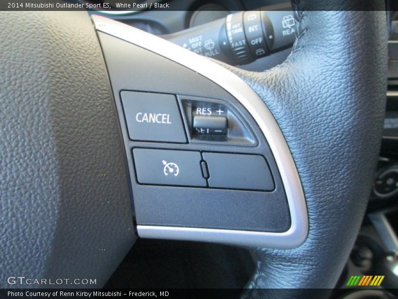 White Pearl / Black 2014 Mitsubishi Outlander Sport ES