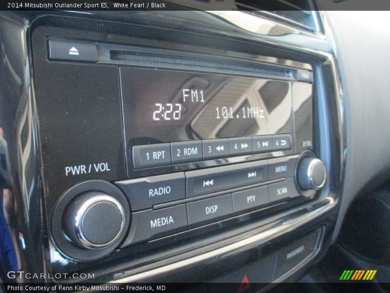 White Pearl / Black 2014 Mitsubishi Outlander Sport ES