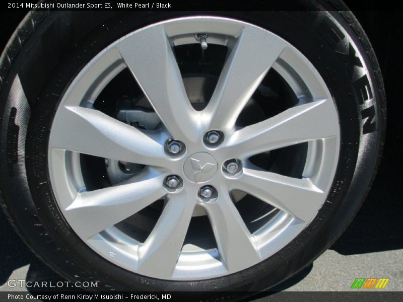 White Pearl / Black 2014 Mitsubishi Outlander Sport ES