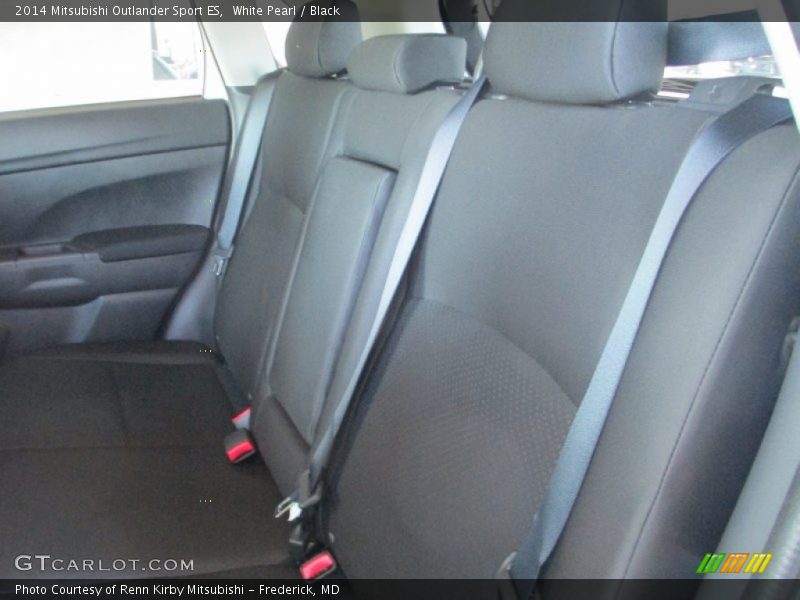 White Pearl / Black 2014 Mitsubishi Outlander Sport ES