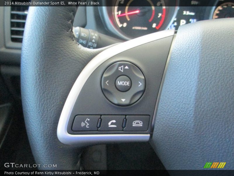 White Pearl / Black 2014 Mitsubishi Outlander Sport ES
