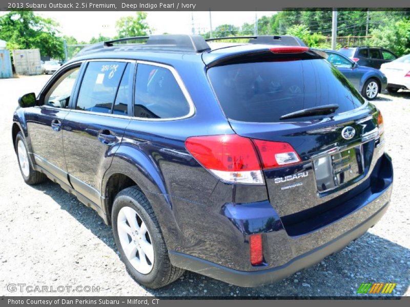 Deep Indigo Pearl / Ivory 2013 Subaru Outback 2.5i Premium