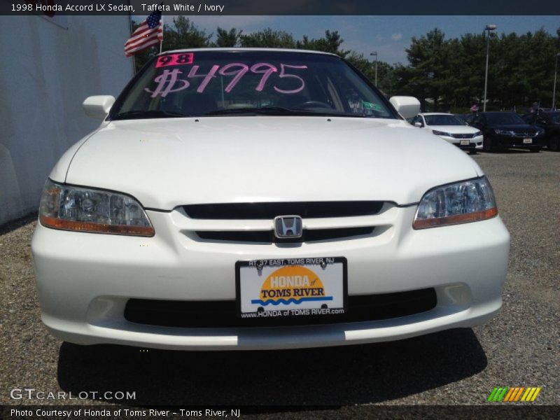 Taffeta White / Ivory 1998 Honda Accord LX Sedan