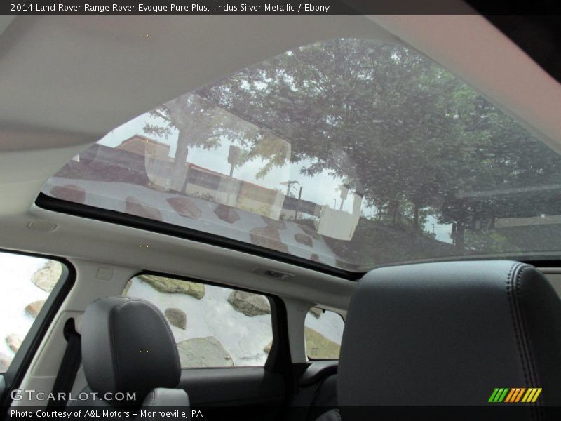 Indus Silver Metallic / Ebony 2014 Land Rover Range Rover Evoque Pure Plus