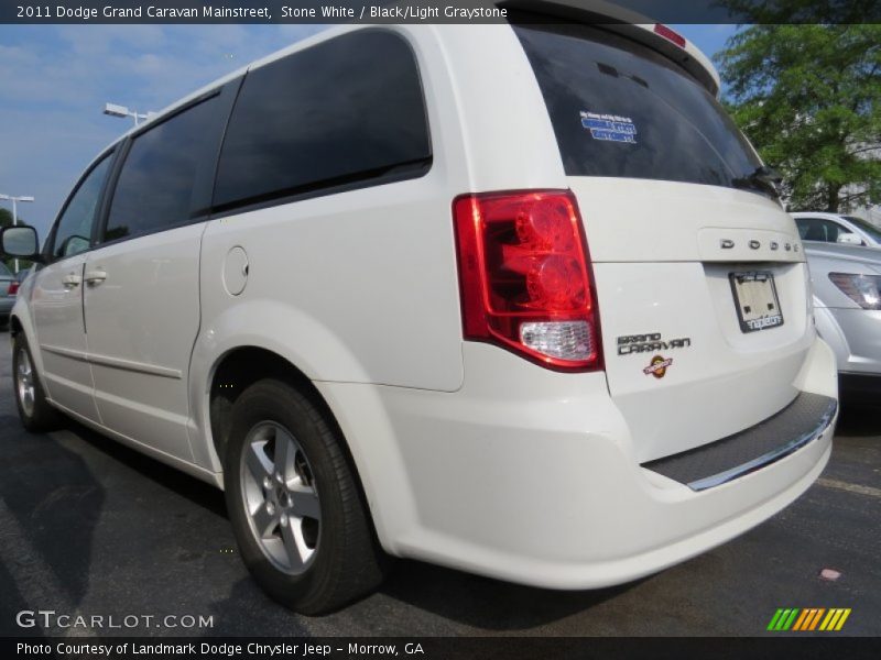 Stone White / Black/Light Graystone 2011 Dodge Grand Caravan Mainstreet