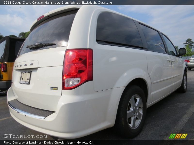 Stone White / Black/Light Graystone 2011 Dodge Grand Caravan Mainstreet