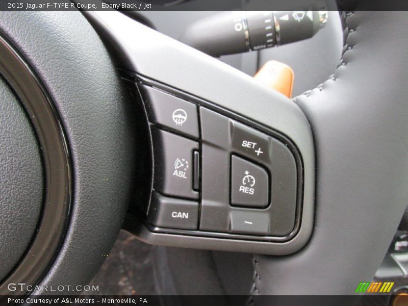 Controls of 2015 F-TYPE R Coupe