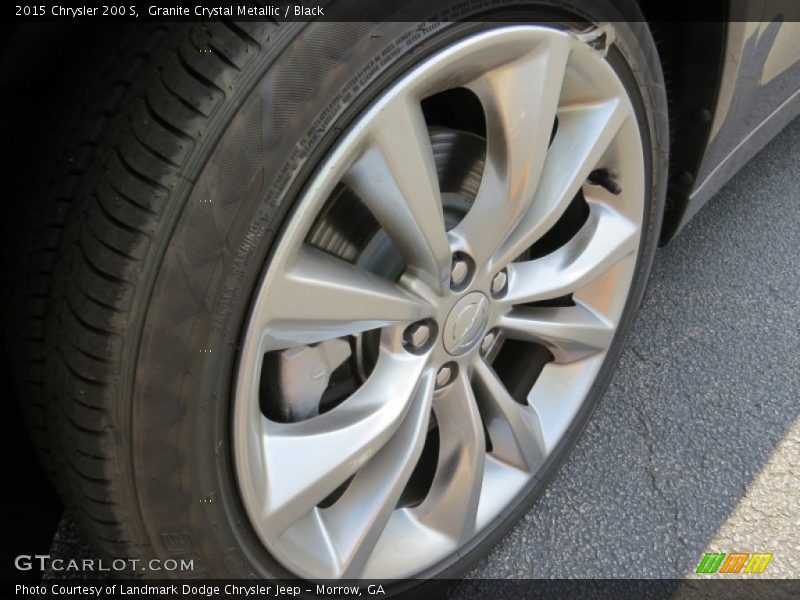 Granite Crystal Metallic / Black 2015 Chrysler 200 S