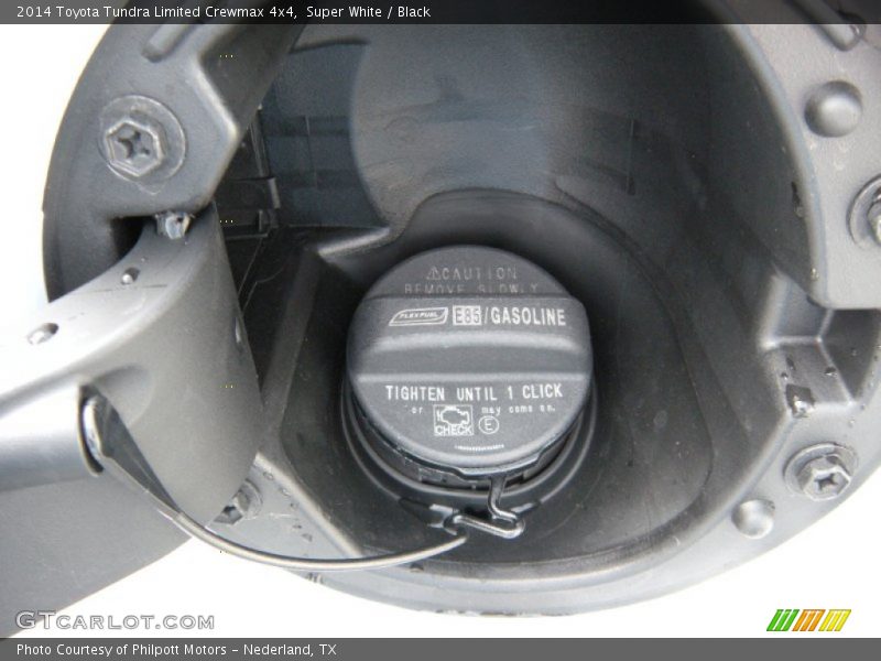 Super White / Black 2014 Toyota Tundra Limited Crewmax 4x4