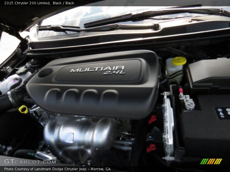 Black / Black 2015 Chrysler 200 Limited