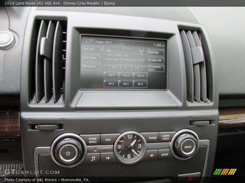 Orkney Grey Metallic / Ebony 2014 Land Rover LR2 HSE 4x4
