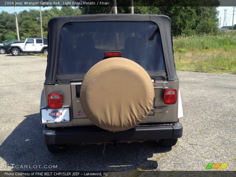 Light Khaki Metallic / Khaki 2004 Jeep Wrangler Sahara 4x4
