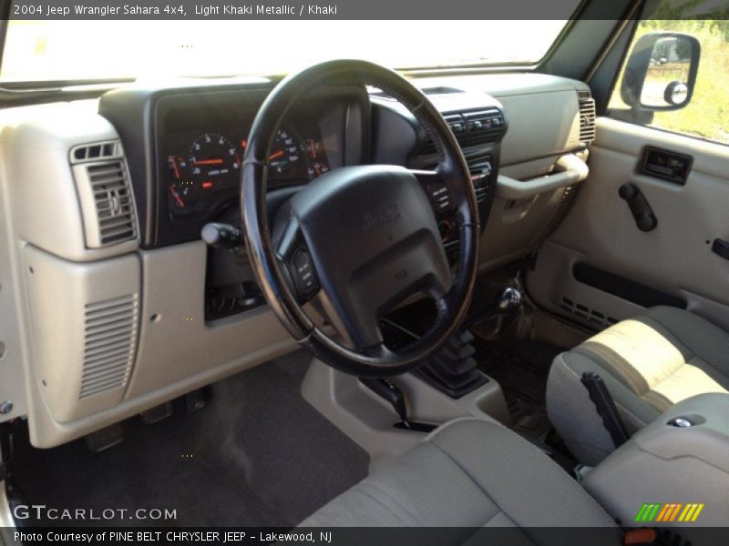 Light Khaki Metallic / Khaki 2004 Jeep Wrangler Sahara 4x4