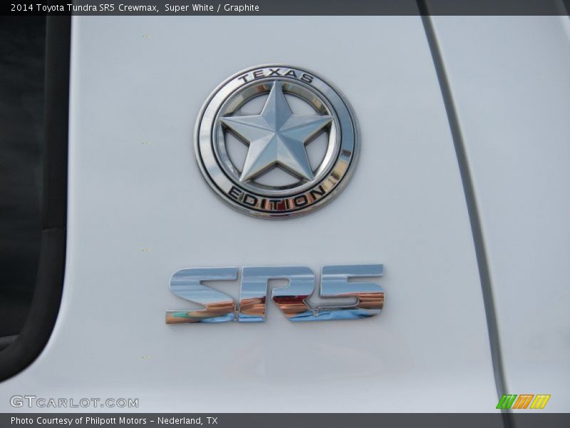  2014 Tundra SR5 Crewmax Logo