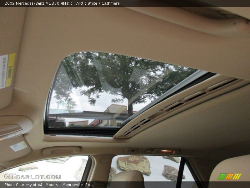 Arctic White / Cashmere 2009 Mercedes-Benz ML 350 4Matic