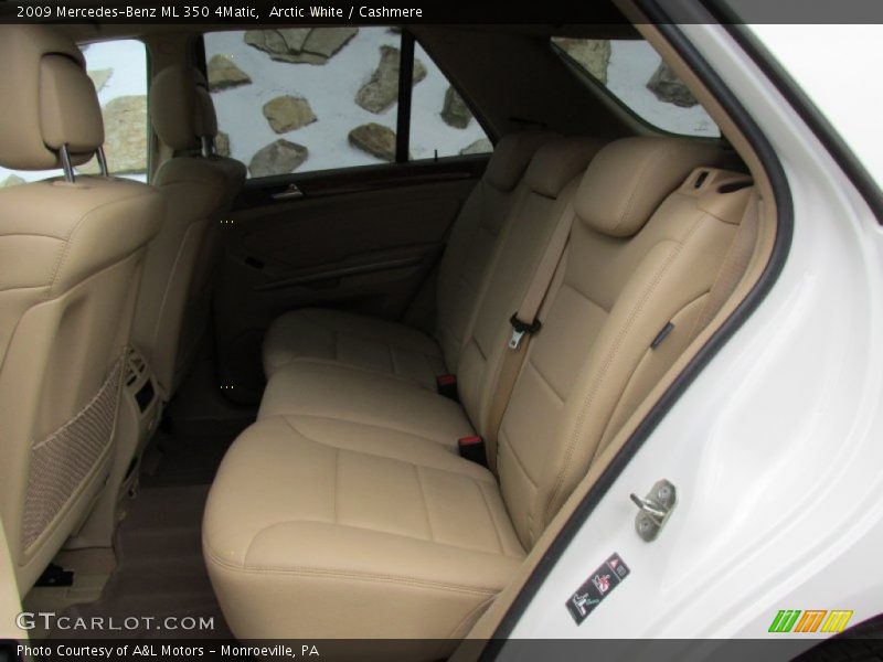 Arctic White / Cashmere 2009 Mercedes-Benz ML 350 4Matic