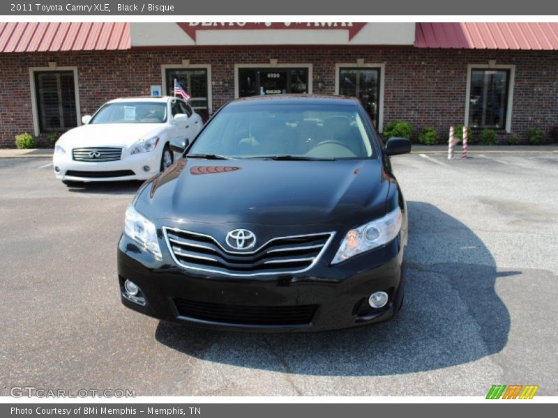 Black / Bisque 2011 Toyota Camry XLE