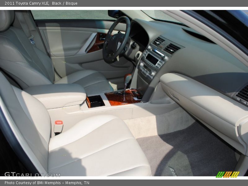 Black / Bisque 2011 Toyota Camry XLE