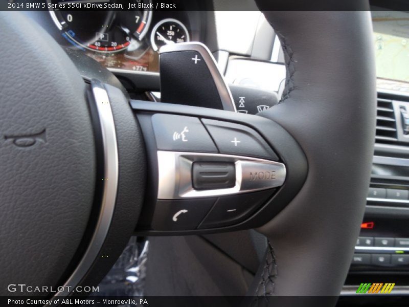 Controls of 2014 5 Series 550i xDrive Sedan
