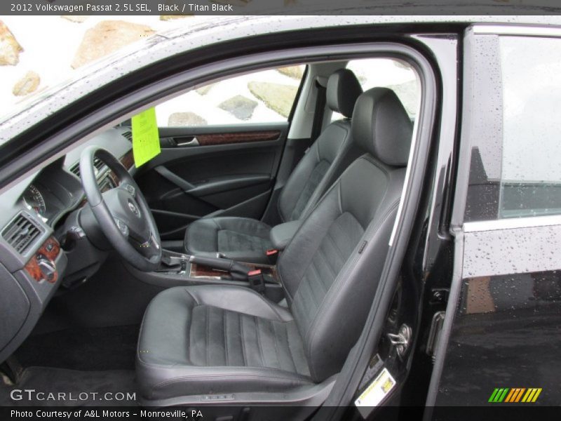Black / Titan Black 2012 Volkswagen Passat 2.5L SEL