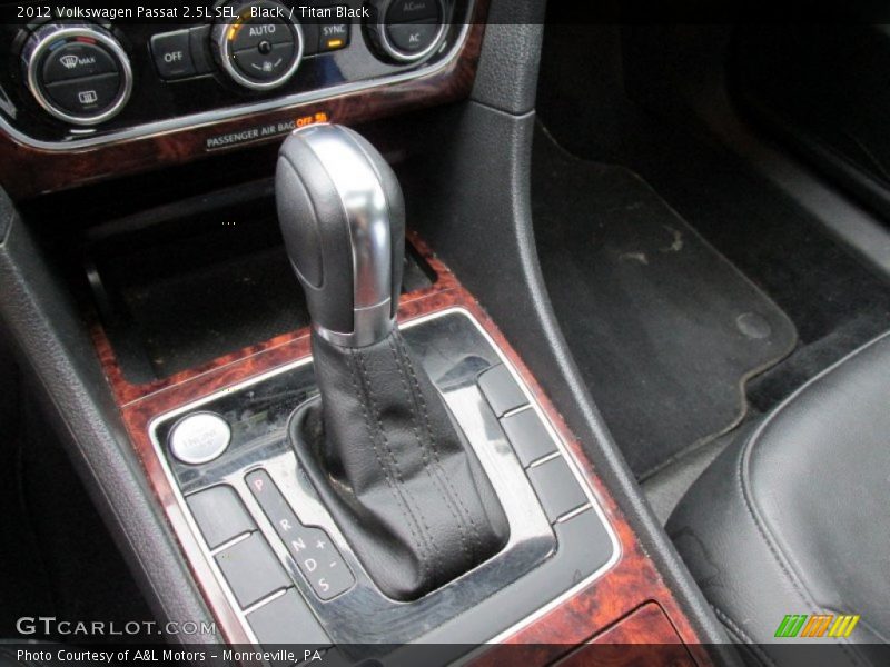 Black / Titan Black 2012 Volkswagen Passat 2.5L SEL