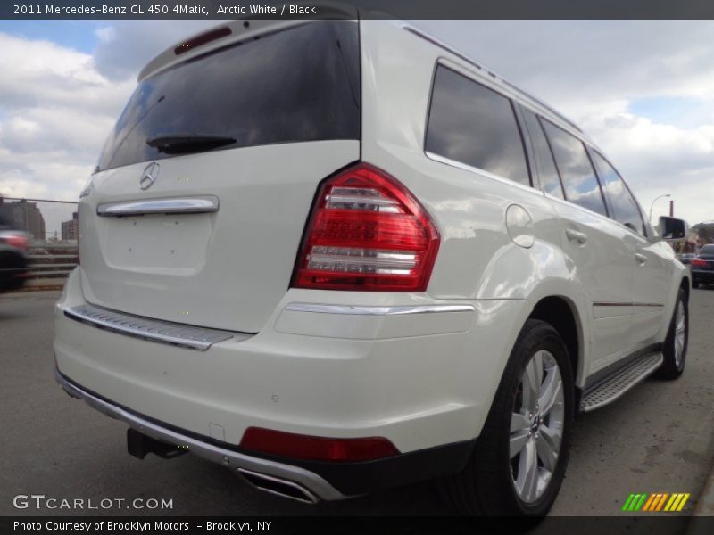 Arctic White / Black 2011 Mercedes-Benz GL 450 4Matic