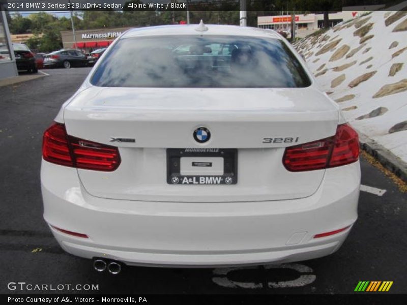 Alpine White / Black 2014 BMW 3 Series 328i xDrive Sedan